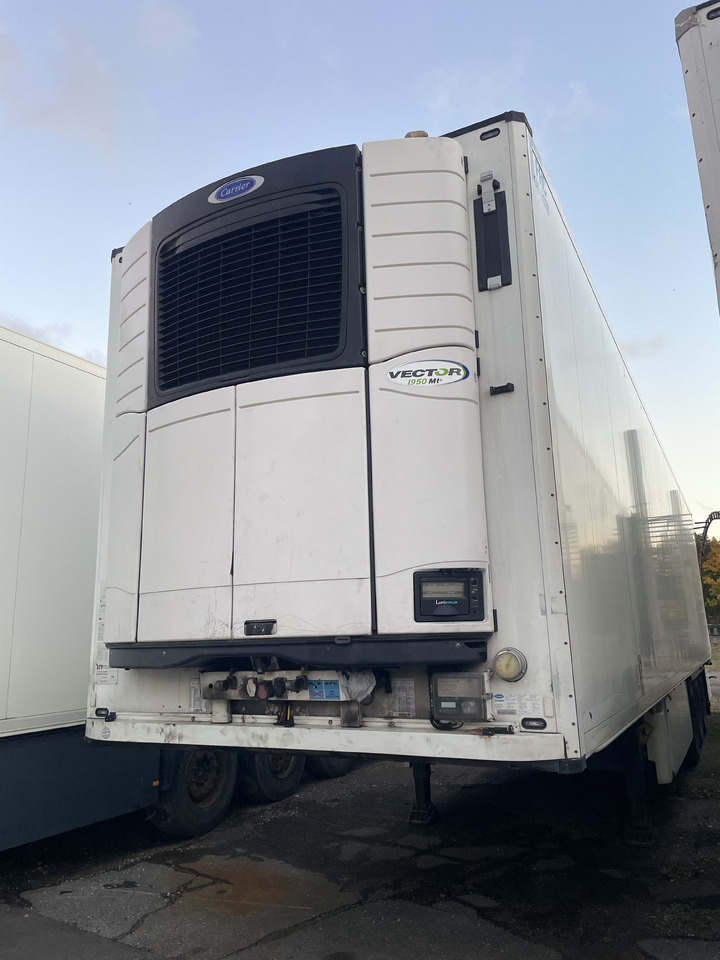 SCHMITZ SKO24 with meat hooks and 2 zone freezer - Semi-reboque frigorífico: foto 2 SCHMITZ SKO24 with meat hooks and 2 zone freezer - Semi-reboque frigorífico: foto 2