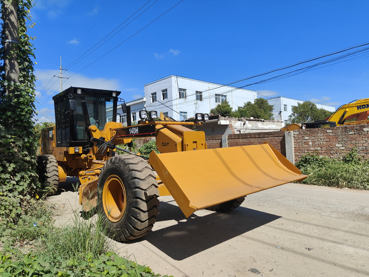 CATERPILLAR 140h with blade used cat motor grader 140k 140h 140g - Motoniveladora: foto 3 CATERPILLAR 140h with blade used cat motor grader 140k 140h 140g - Motoniveladora: foto 3