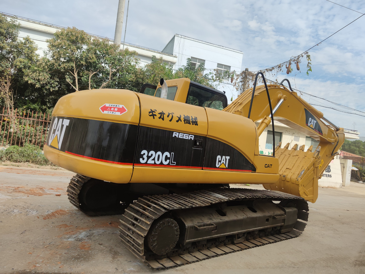 Escavadora de rastos CATERPILLAR 320C: foto 7