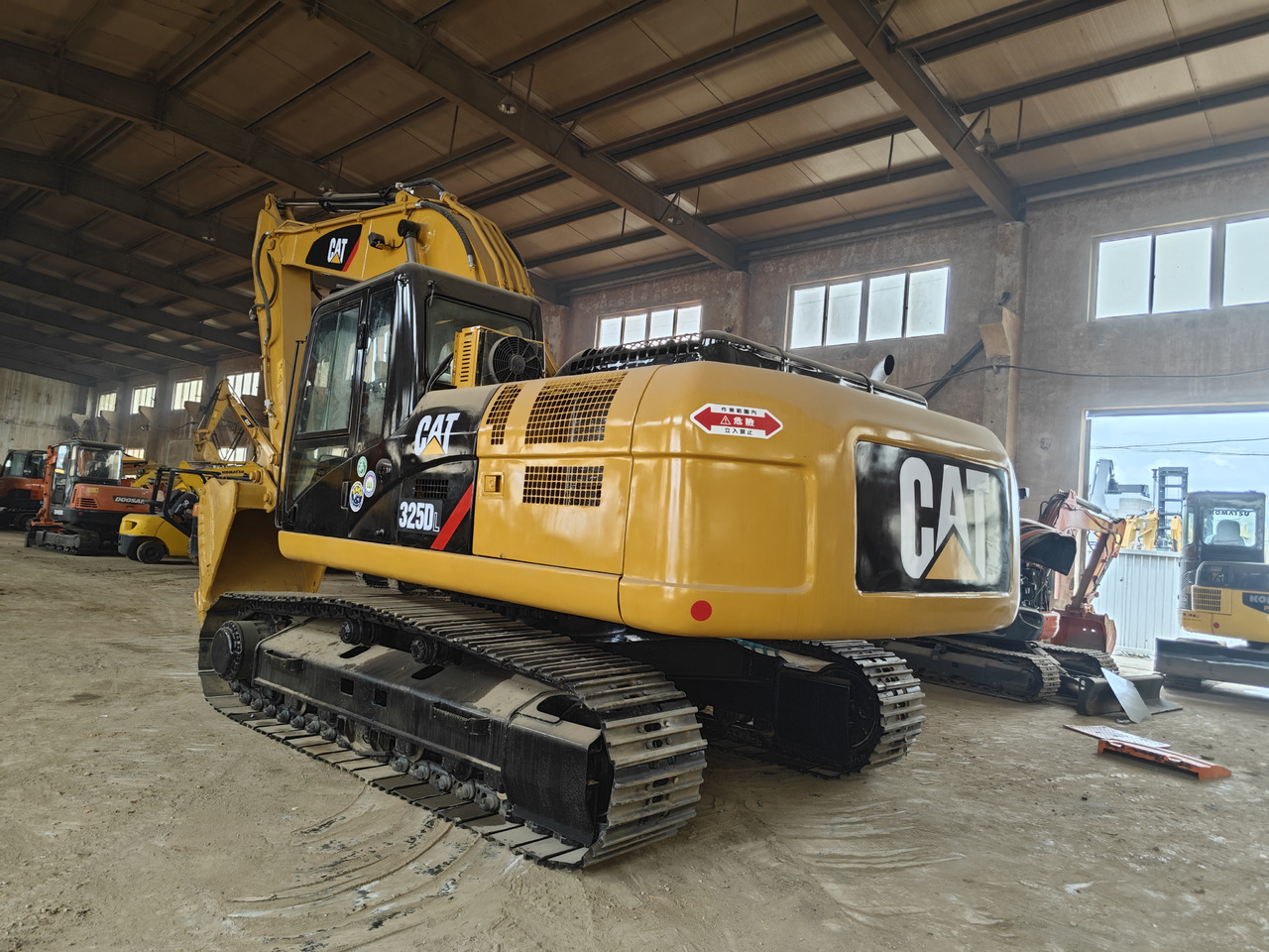 CATERPILLAR 325D - Grua móvel: foto 3 CATERPILLAR 325D - Grua móvel: foto 3