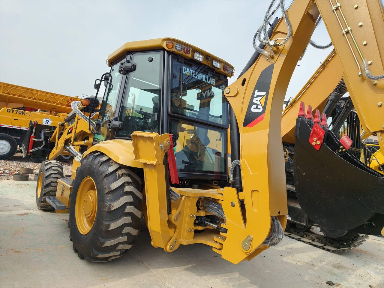 CATERPILLAR 420F Backhoe Loader - Retroescavadeira: foto 2 CATERPILLAR 420F Backhoe Loader - Retroescavadeira: foto 2
