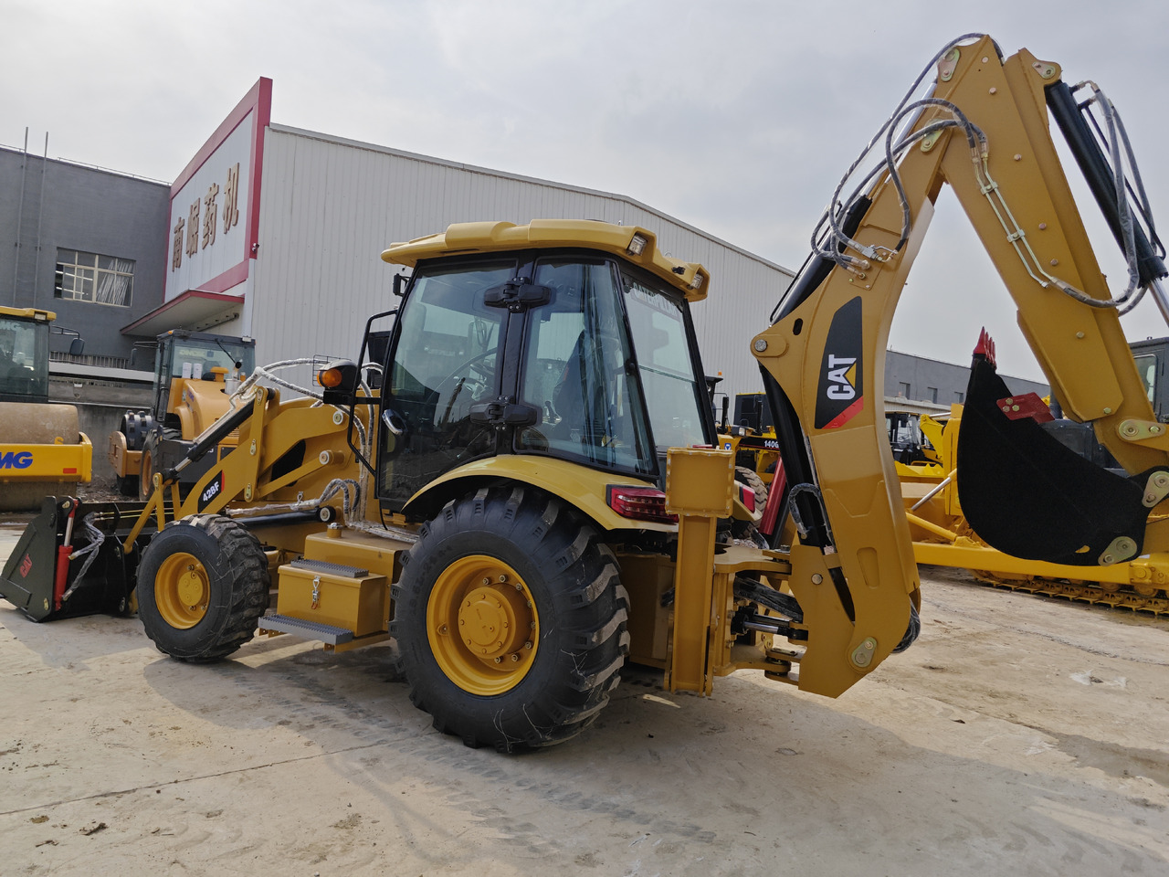 CATERPILLAR 428F backhoe loader - Retroescavadeira: foto 3 CATERPILLAR 428F backhoe loader - Retroescavadeira: foto 3
