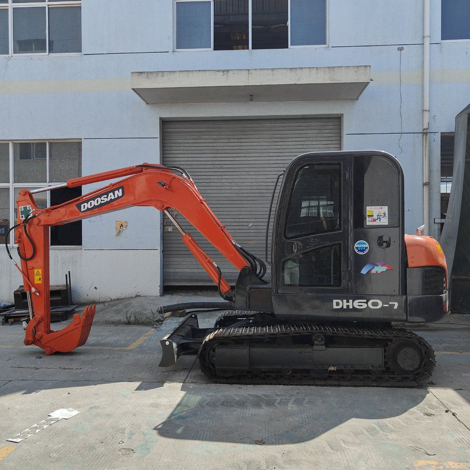 Doosan DH60 - Mini escavadeira: foto 5 Doosan DH60 - Mini escavadeira: foto 5