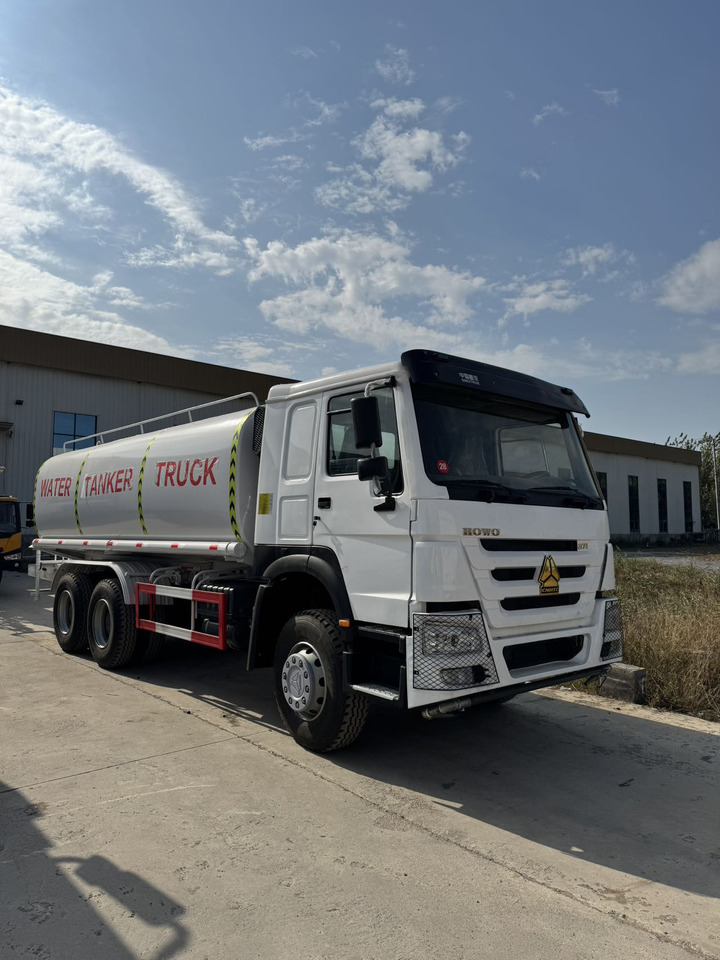 HOWO 371 Water Tanker Truck - Camião cisterna: foto 1 HOWO 371 Water Tanker Truck - Camião cisterna: foto 1