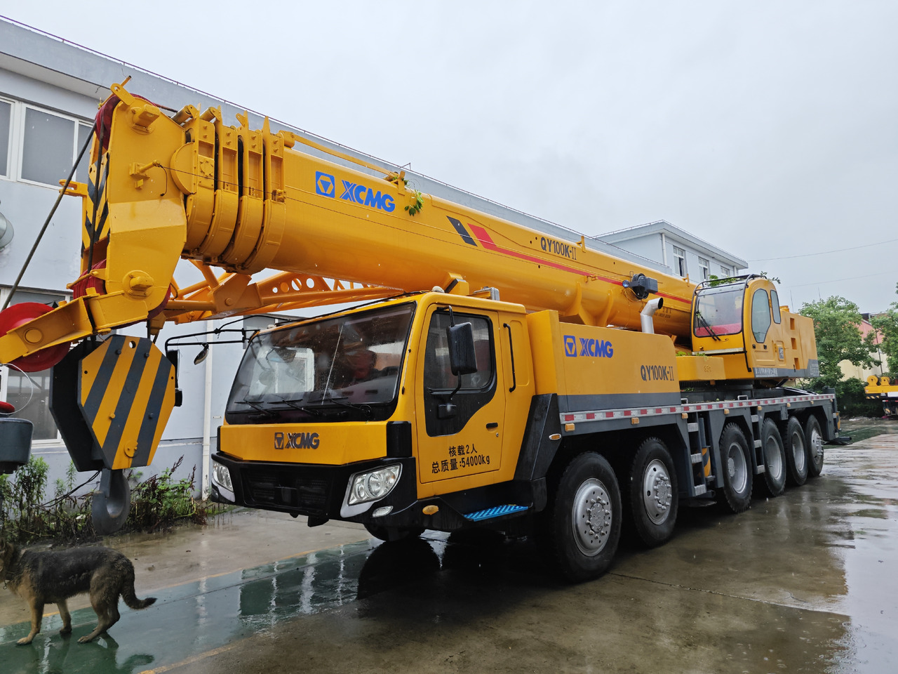 XCMG QY100K Used 100ton xcmg truck crane - Grua todo o terreno: foto 1 XCMG QY100K Used 100ton xcmg truck crane - Grua todo o terreno: foto 1