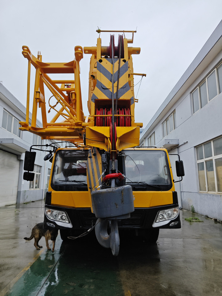 Grua todo o terreno XCMG QY100K Used 100ton xcmg truck crane: foto 6