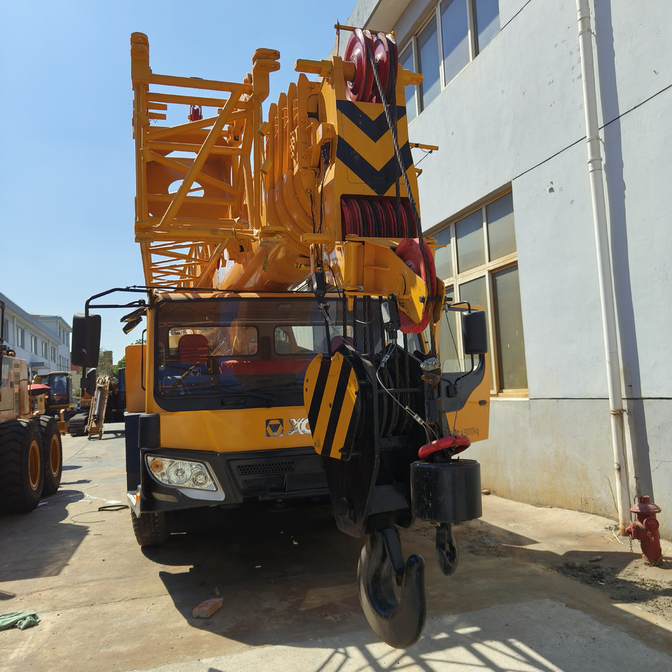 XCMG QY70K - Grua móvel: foto 3 XCMG QY70K - Grua móvel: foto 3