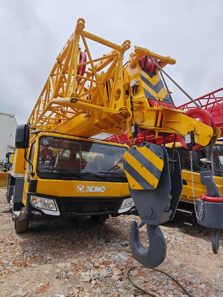 XCMG QY70K QY70KC XTC70 Truck Crane - Grua móvel: foto 2 XCMG QY70K QY70KC XTC70 Truck Crane - Grua móvel: foto 2