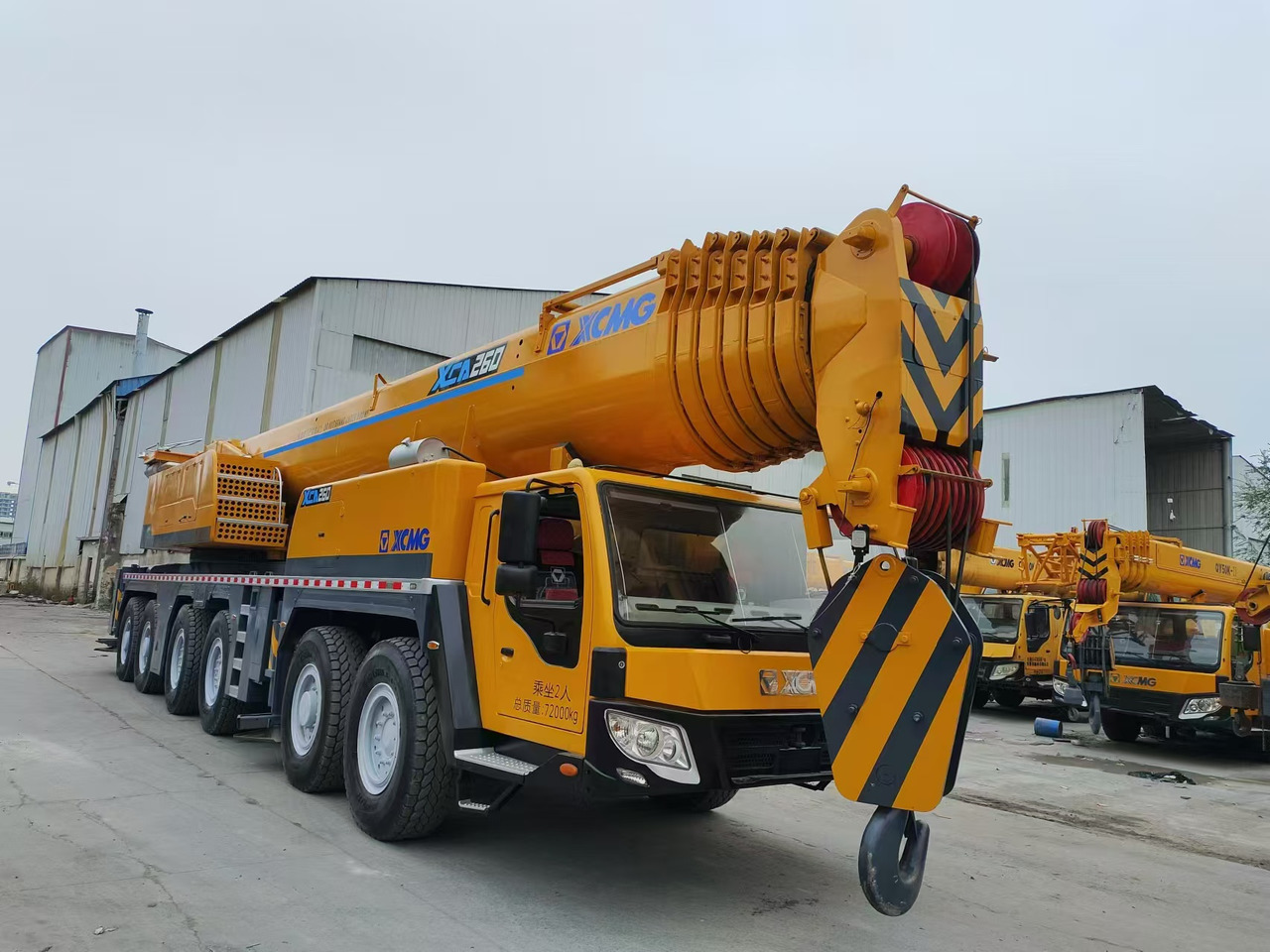 XCMG XCA260 260TON TRUCK CRANE - Grua móvel: foto 3 XCMG XCA260 260TON TRUCK CRANE - Grua móvel: foto 3