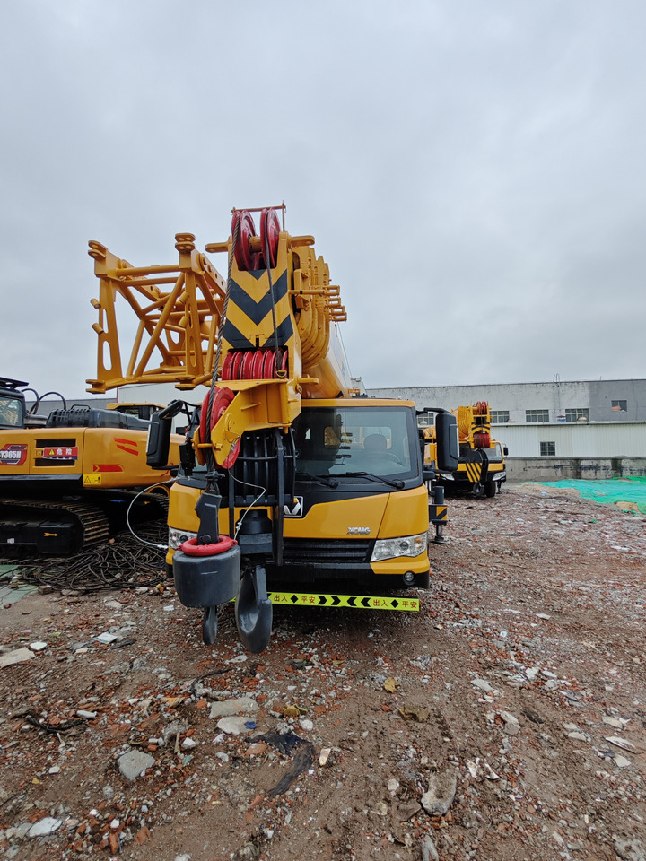 XCMG XCT50 Used Crane - Grua móvel: foto 3 XCMG XCT50 Used Crane - Grua móvel: foto 3