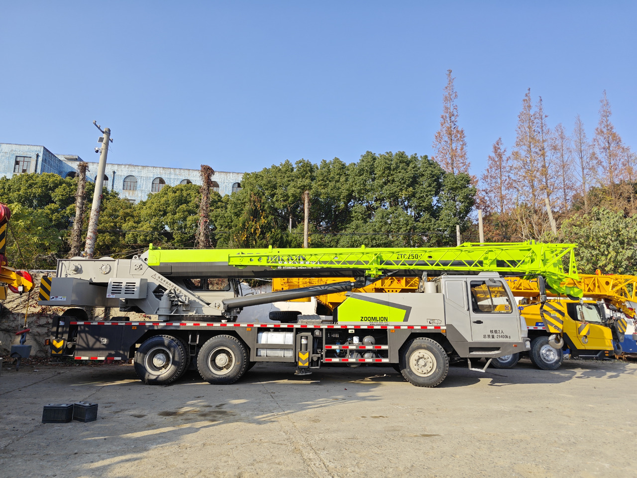ZOOMLION ZTC250V 25TON - Grua móvel: foto 4 ZOOMLION ZTC250V 25TON - Grua móvel: foto 4