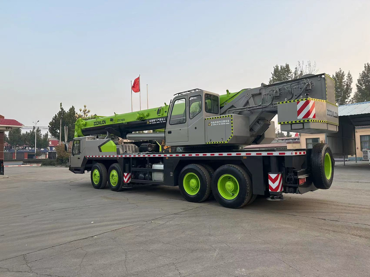 ZOOMLION ZTC700V - Grua móvel: foto 4 ZOOMLION ZTC700V - Grua móvel: foto 4