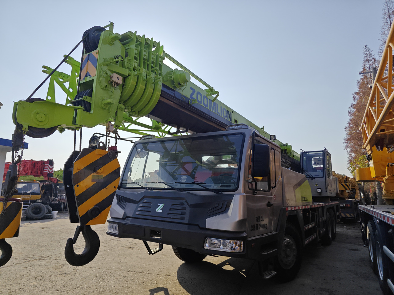 Zoomlion ZTC250V - Grua móvel: foto 3 Zoomlion ZTC250V - Grua móvel: foto 3