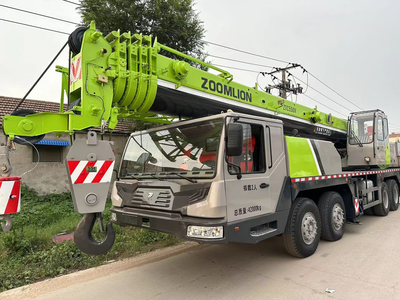 Zoomlion ztc550 used 55ton truck crane - Grua móvel: foto 1 Zoomlion ztc550 used 55ton truck crane - Grua móvel: foto 1