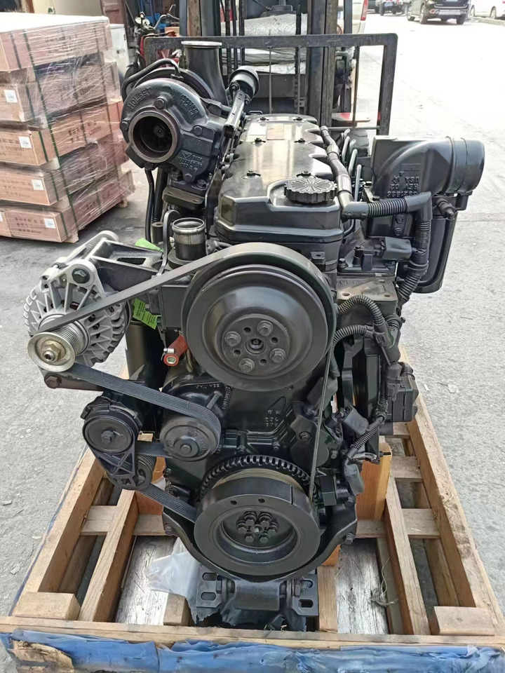 Cummins QSB6.7 - Motor para Camião polibenne: foto 2 Cummins QSB6.7 - Motor para Camião polibenne: foto 2