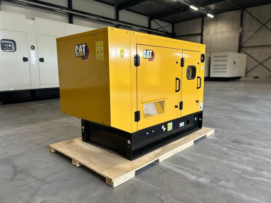 CAT DE13.5E3 - 13.5 kVA Generator - DPX-18001 - Gerador elétrico: foto 2 CAT DE13.5E3 - 13.5 kVA Generator - DPX-18001 - Gerador elétrico: foto 2
