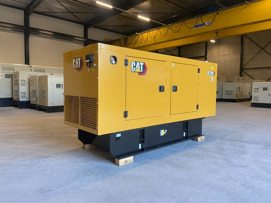 CAT DE200GC - 200 kVA Stand-by Generator - DPX-18211  - Gerador elétrico: foto 2 CAT DE200GC - 200 kVA Stand-by Generator - DPX-18211  - Gerador elétrico: foto 2