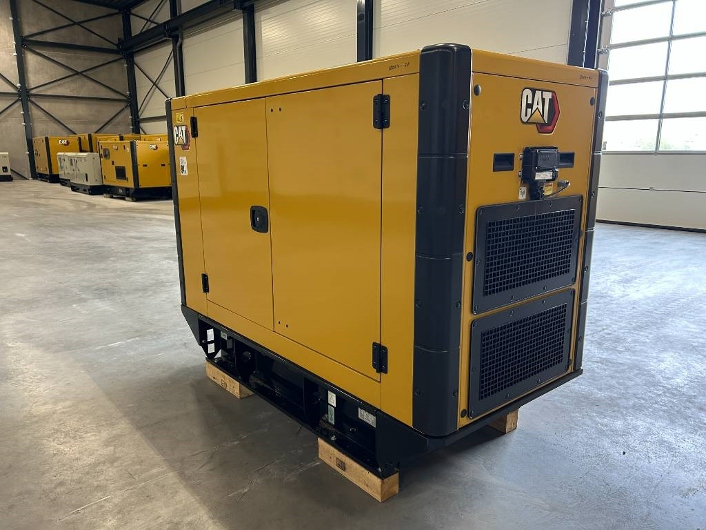 CAT DE33E0 - 33 kVA Generator - DPX-18004 - Gerador elétrico: foto 2 CAT DE33E0 - 33 kVA Generator - DPX-18004 - Gerador elétrico: foto 2