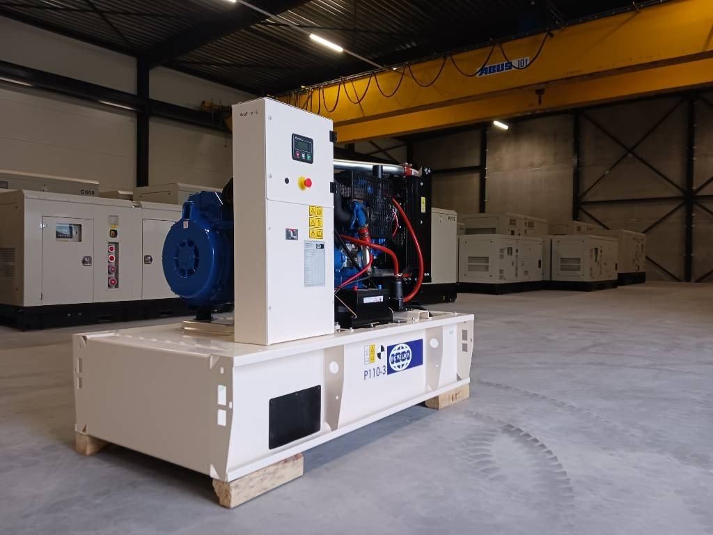 FG Wilson P110-3 - 110 kVA Open Genset - DPX-16008-O - Gerador elétrico: foto 2 FG Wilson P110-3 - 110 kVA Open Genset - DPX-16008-O - Gerador elétrico: foto 2