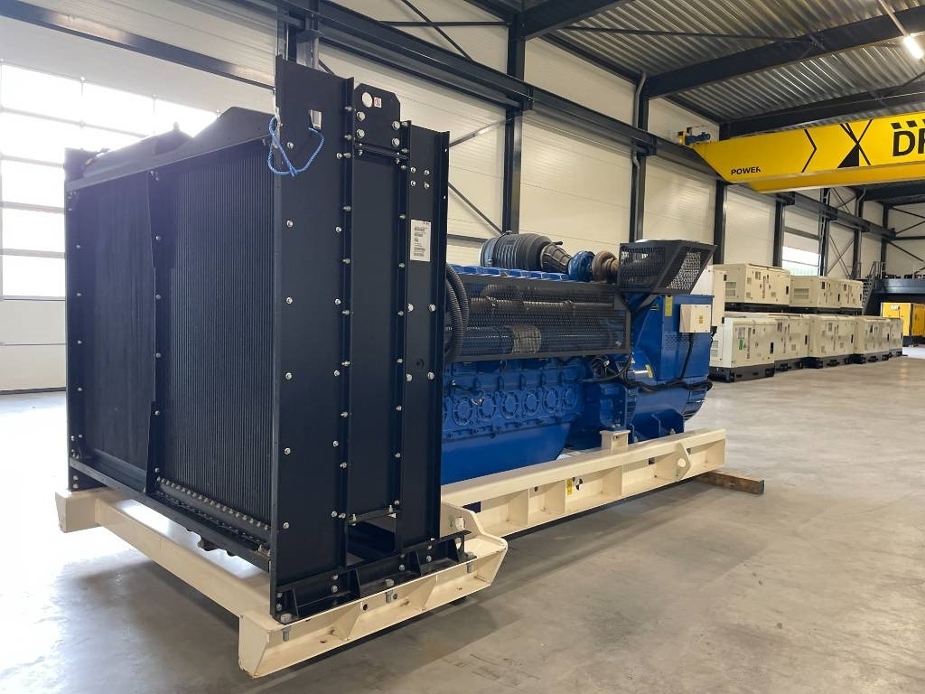 FG Wilson P1250-1 - 1250 kVA Surplus Genset - DPX-25089 - Gerador elétrico: foto 4 FG Wilson P1250-1 - 1250 kVA Surplus Genset - DPX-25089 - Gerador elétrico: foto 4