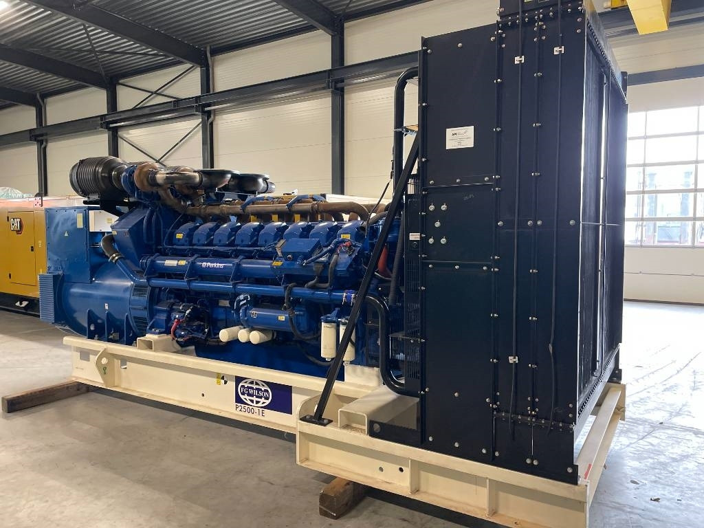 FG Wilson P2500-1E - 2500 kVA Surplus Genset - DPX-25085 - Gerador elétrico: foto 3 FG Wilson P2500-1E - 2500 kVA Surplus Genset - DPX-25085 - Gerador elétrico: foto 3