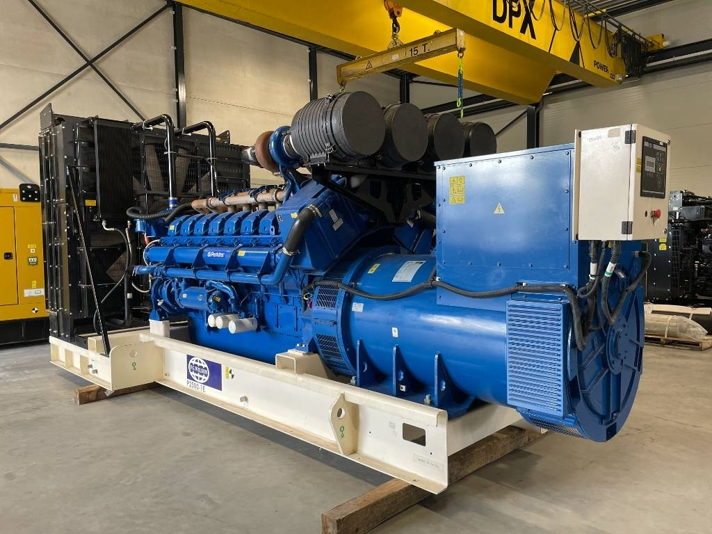 FG Wilson P2500-1E - 2500 kVA Surplus Genset - DPX-25085 - Gerador elétrico: foto 5 FG Wilson P2500-1E - 2500 kVA Surplus Genset - DPX-25085 - Gerador elétrico: foto 5