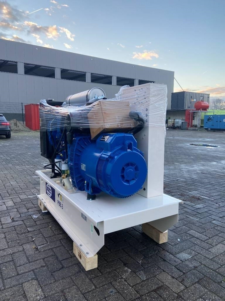 FG Wilson P88-3 - 88 kVA Open Genset - DPX-16007-O - Gerador elétrico: foto 2 FG Wilson P88-3 - 88 kVA Open Genset - DPX-16007-O - Gerador elétrico: foto 2