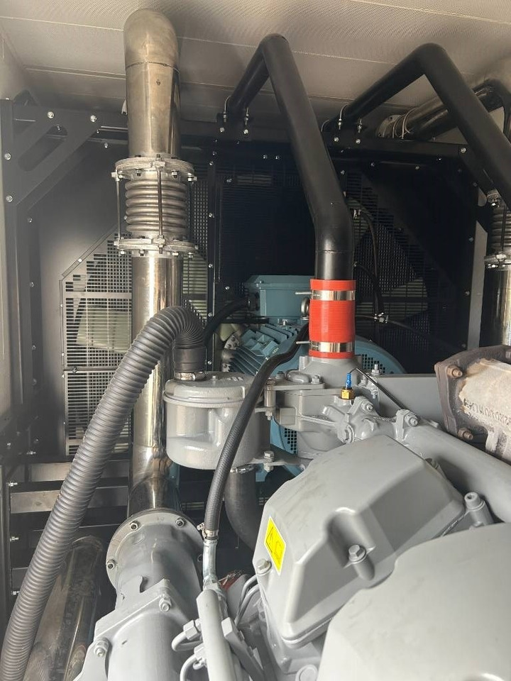 Perkins 4016-TAG2A - 2.200 kVA Generator - DPX-19826 - Gerador elétrico: foto 3 Perkins 4016-TAG2A - 2.200 kVA Generator - DPX-19826 - Gerador elétrico: foto 3
