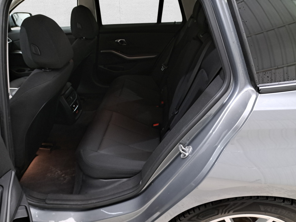 Automóvel BMW 318I KOMBI: foto 13