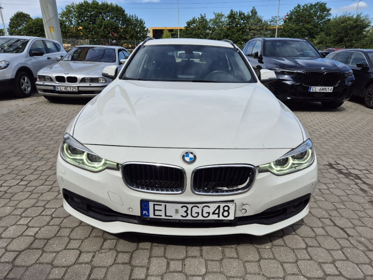 BMW 318I KOMBI - Automóvel: foto 5 BMW 318I KOMBI - Automóvel: foto 5