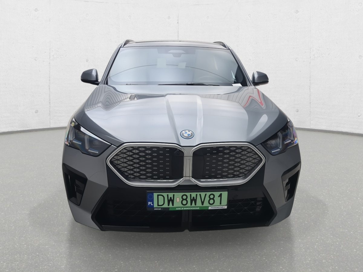 BMW IX2 XDRIVE30 SUV - SUV: foto 3 BMW IX2 XDRIVE30 SUV - SUV: foto 3