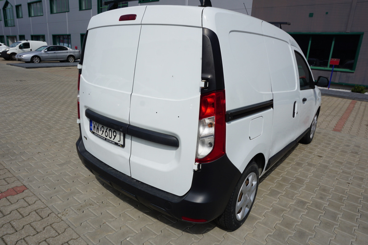 DACIA DOKKER FURGON BLASZAK - Furgão: foto 3 DACIA DOKKER FURGON BLASZAK - Furgão: foto 3