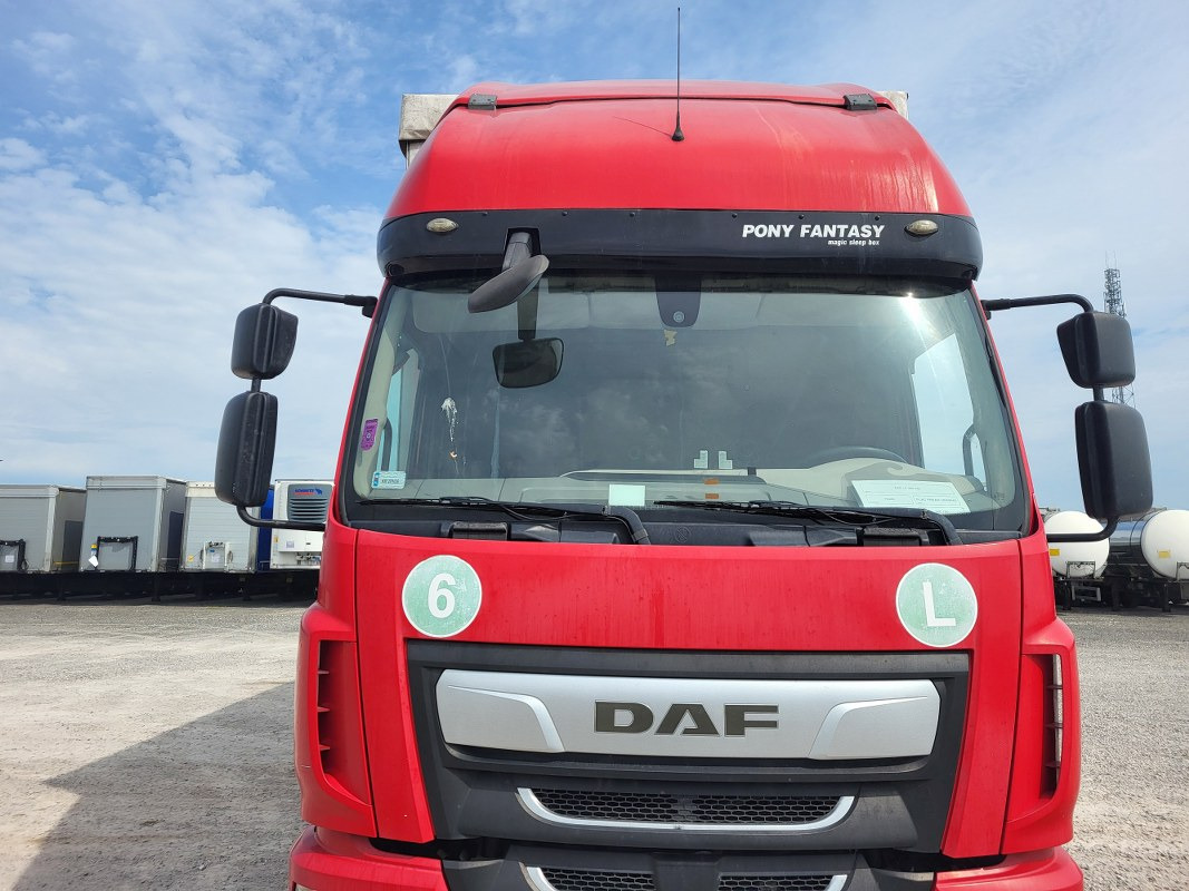 DAF LF SOLÓWKA - Camião de lona: foto 4 DAF LF SOLÓWKA - Camião de lona: foto 4