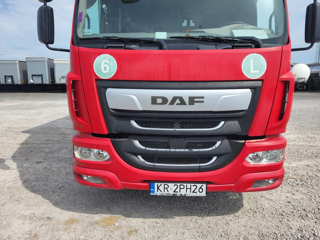 DAF LF SOLÓWKA - Camião de lona: foto 3 DAF LF SOLÓWKA - Camião de lona: foto 3