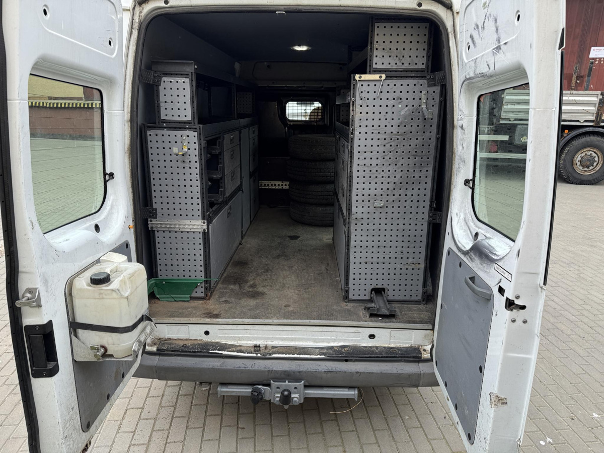 FORD TRANSIT FURGON BLASZAK - Furgão: foto 5 FORD TRANSIT FURGON BLASZAK - Furgão: foto 5