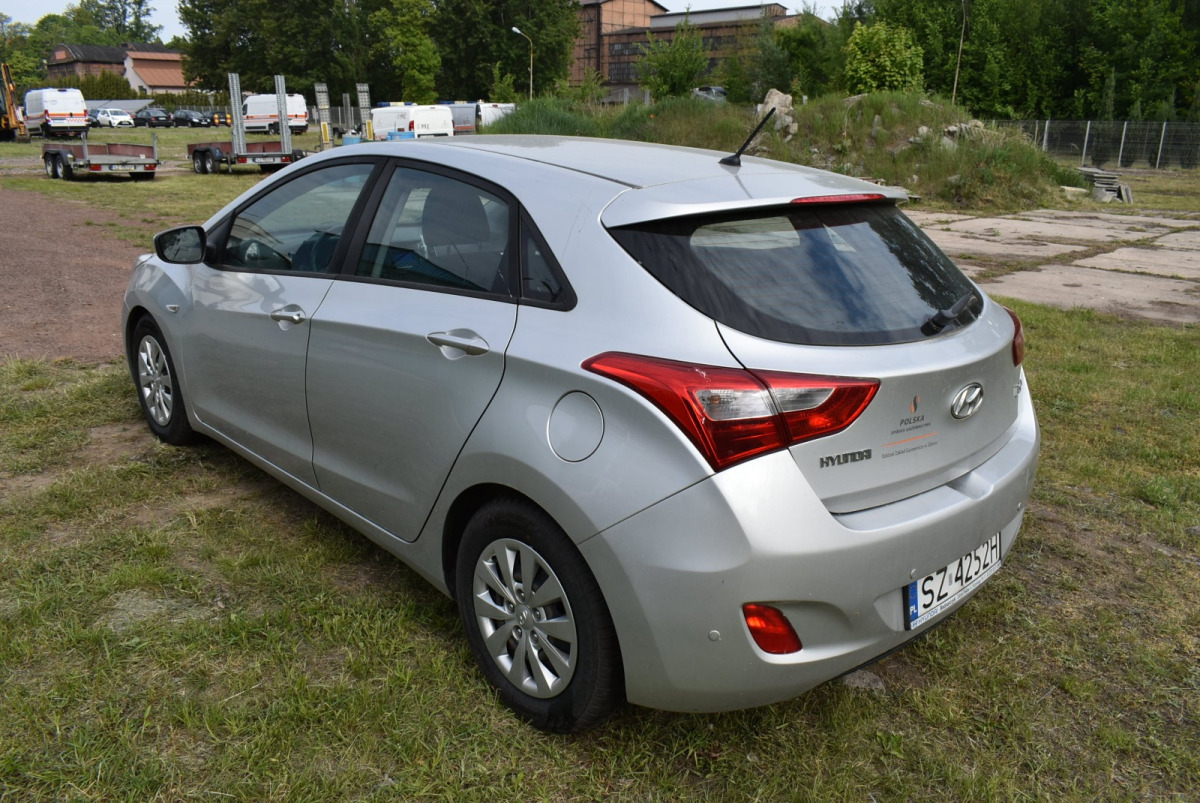 HYUNDAI I30 HATCHBACK - Hatchback: foto 4 HYUNDAI I30 HATCHBACK - Hatchback: foto 4