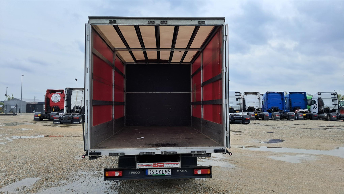 IVECO 50C18 PLANDEKA - Carrinha de lona: foto 4 IVECO 50C18 PLANDEKA - Carrinha de lona: foto 4