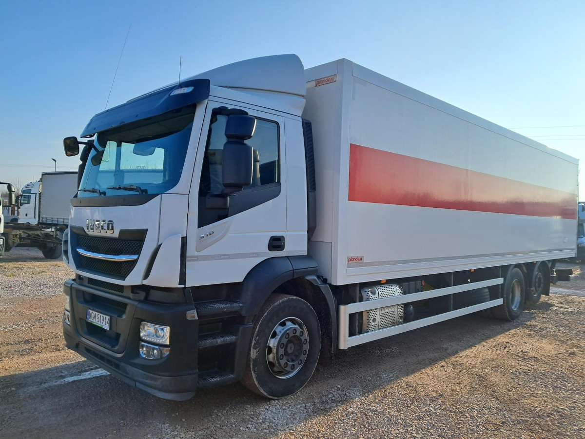 IVECO AD260SY/P KONTENER Z WINDĄ - Camião furgão: foto 2 IVECO AD260SY/P KONTENER Z WINDĄ - Camião furgão: foto 2
