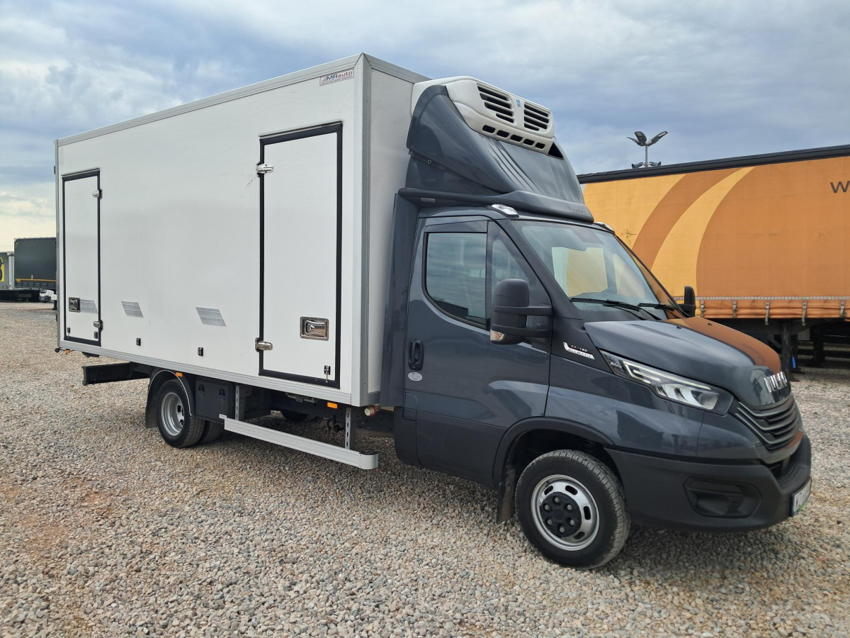 IVECO DAILY 50C18 CHŁODNIA/IZOTERMA - Carrinha frigorífica: foto 1 IVECO DAILY 50C18 CHŁODNIA/IZOTERMA - Carrinha frigorífica: foto 1
