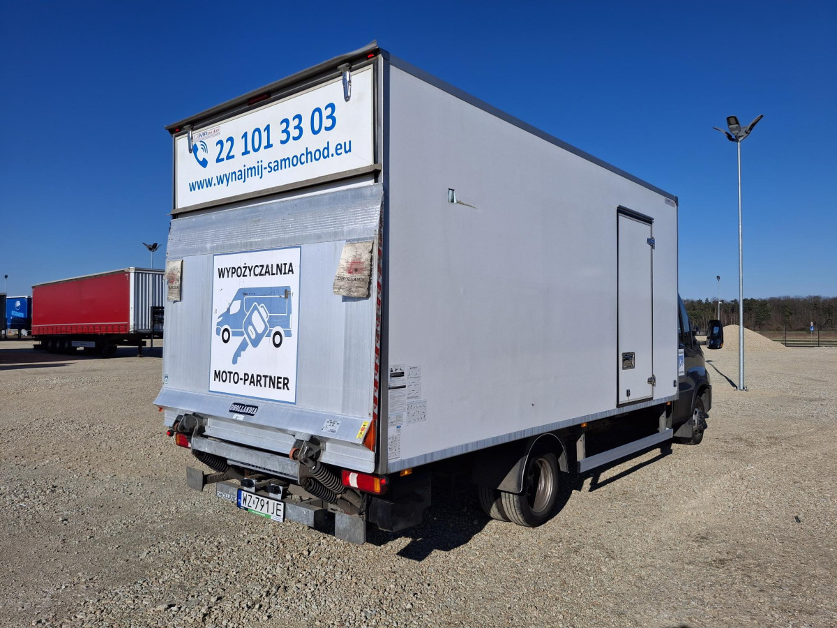 IVECO DAILY 50C18 KONTENER Z WINDĄ - Camião furgão: foto 5 IVECO DAILY 50C18 KONTENER Z WINDĄ - Camião furgão: foto 5