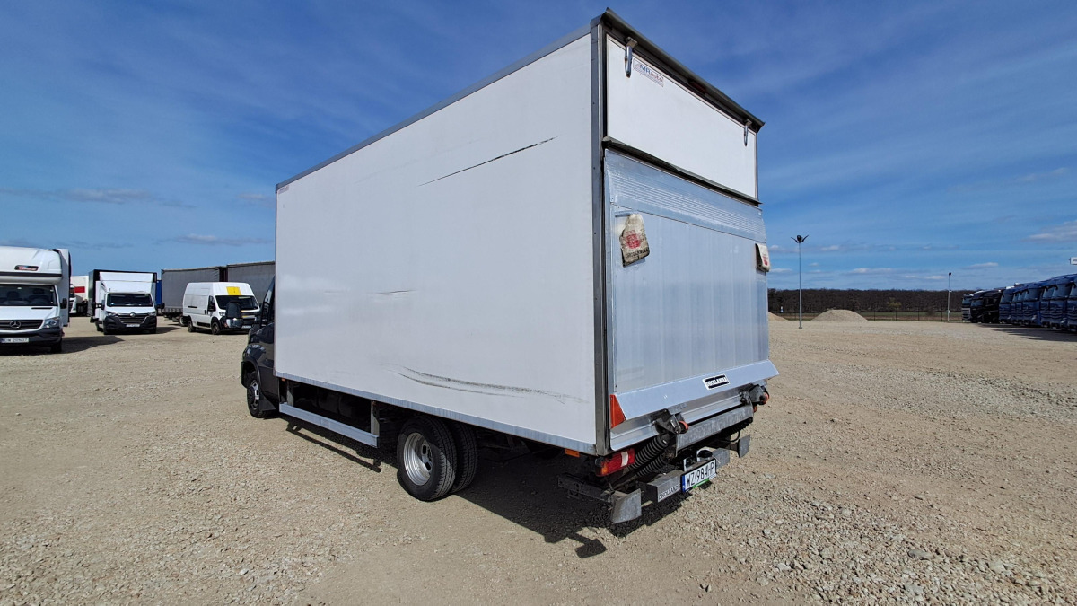 IVECO DAILY 50C18 KONTENER Z WINDĄ - Carrinha de contentor: foto 5 IVECO DAILY 50C18 KONTENER Z WINDĄ - Carrinha de contentor: foto 5
