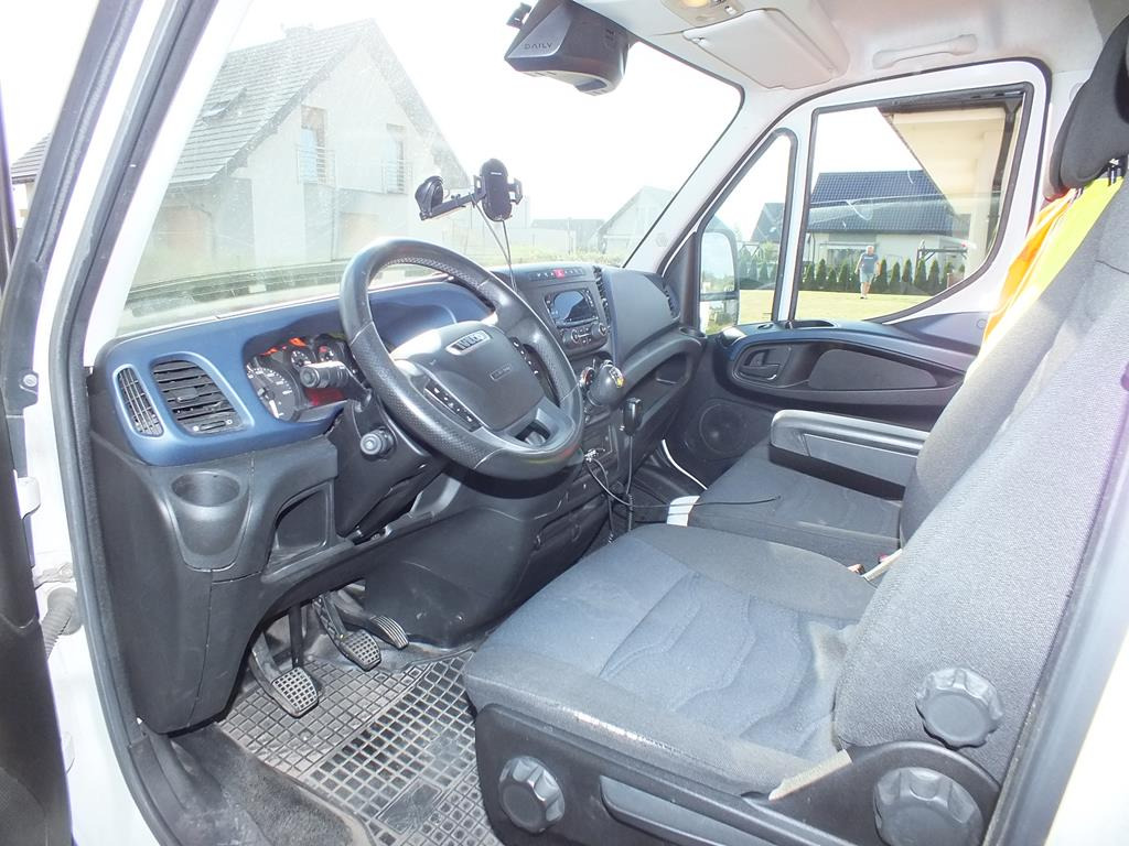 IVECO DAILY PLANDEKA - Carrinha de lona: foto 5 IVECO DAILY PLANDEKA - Carrinha de lona: foto 5