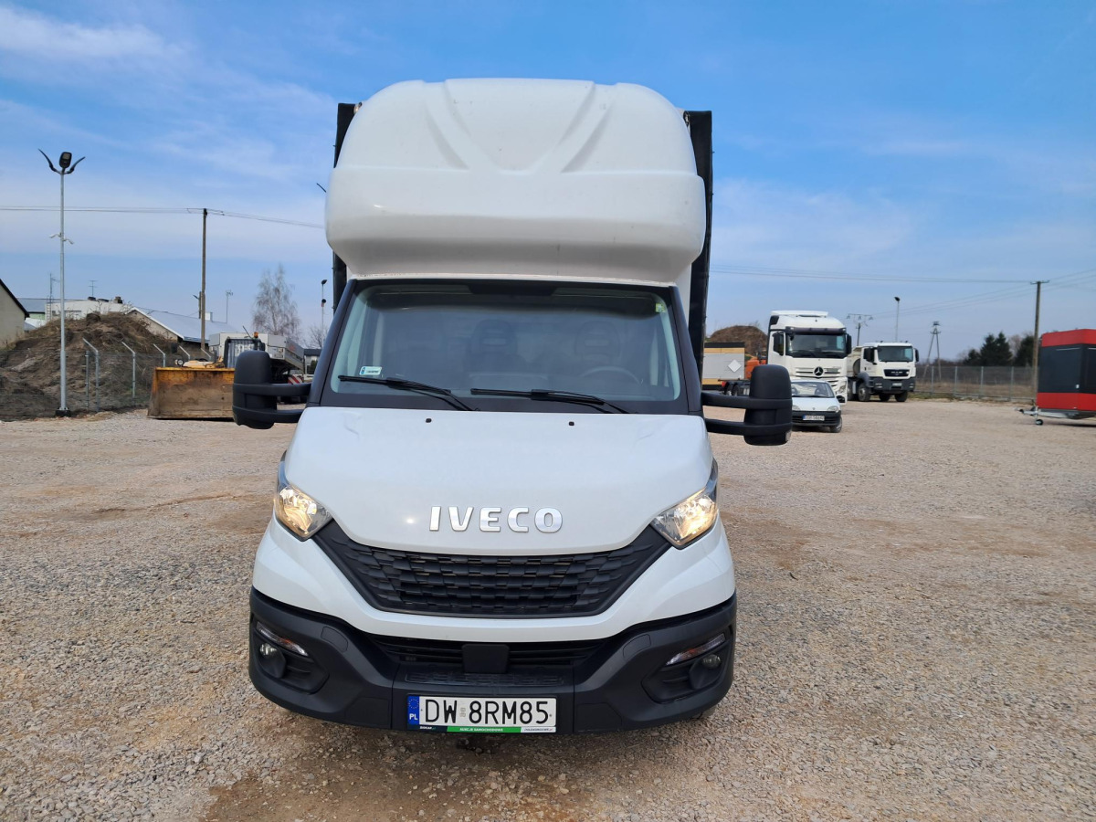 IVECO PLANDEKA Z WINDĄ - Carrinha de lona: foto 3 IVECO PLANDEKA Z WINDĄ - Carrinha de lona: foto 3