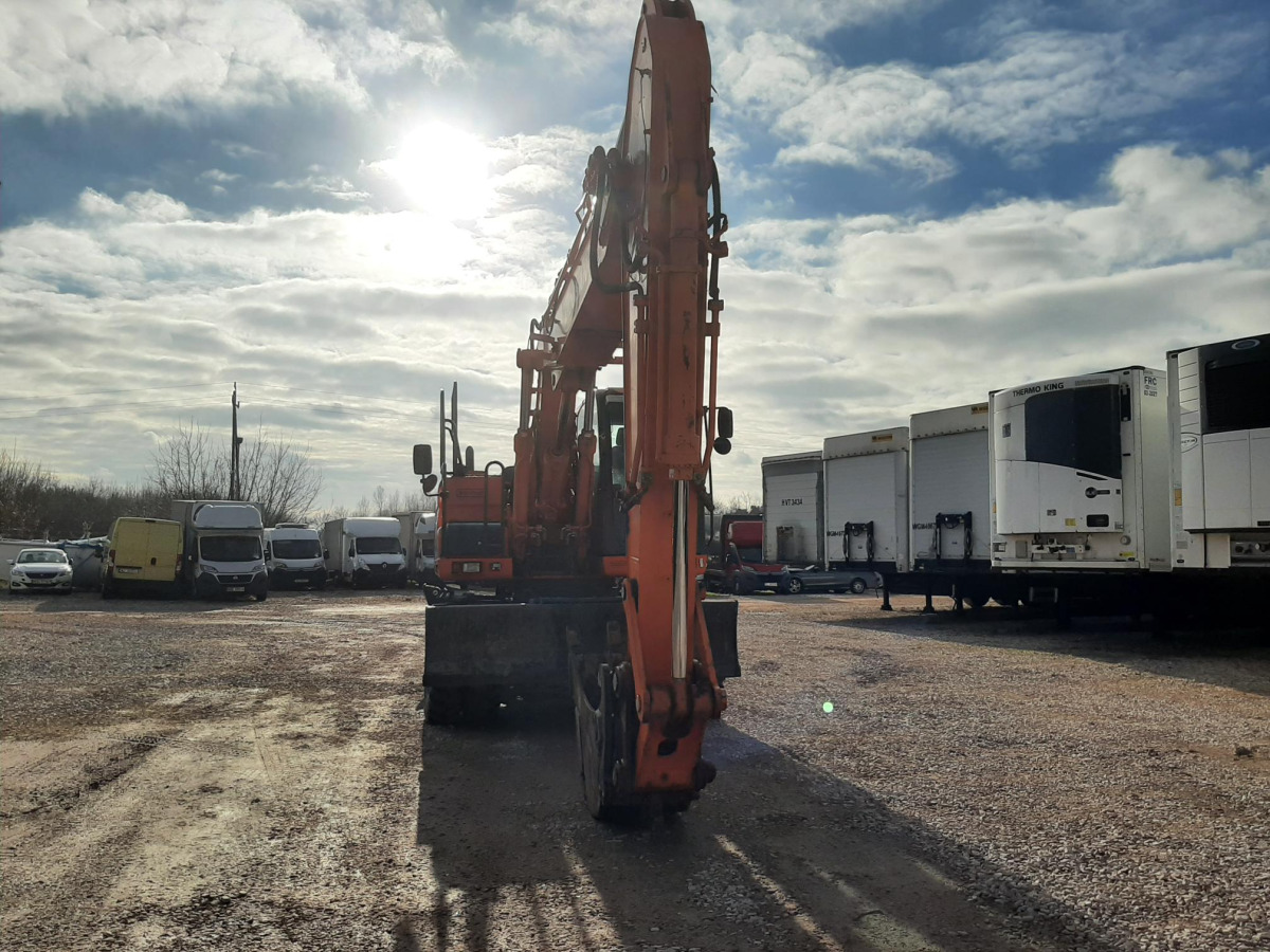 Koparka kołowa Doosan DX190W-3 2014 - 9261 mtg - silnik sprawny - Escavadeira de rodas: foto 3 Koparka kołowa Doosan DX190W-3 2014 - 9261 mtg - silnik sprawny - Escavadeira de rodas: foto 3
