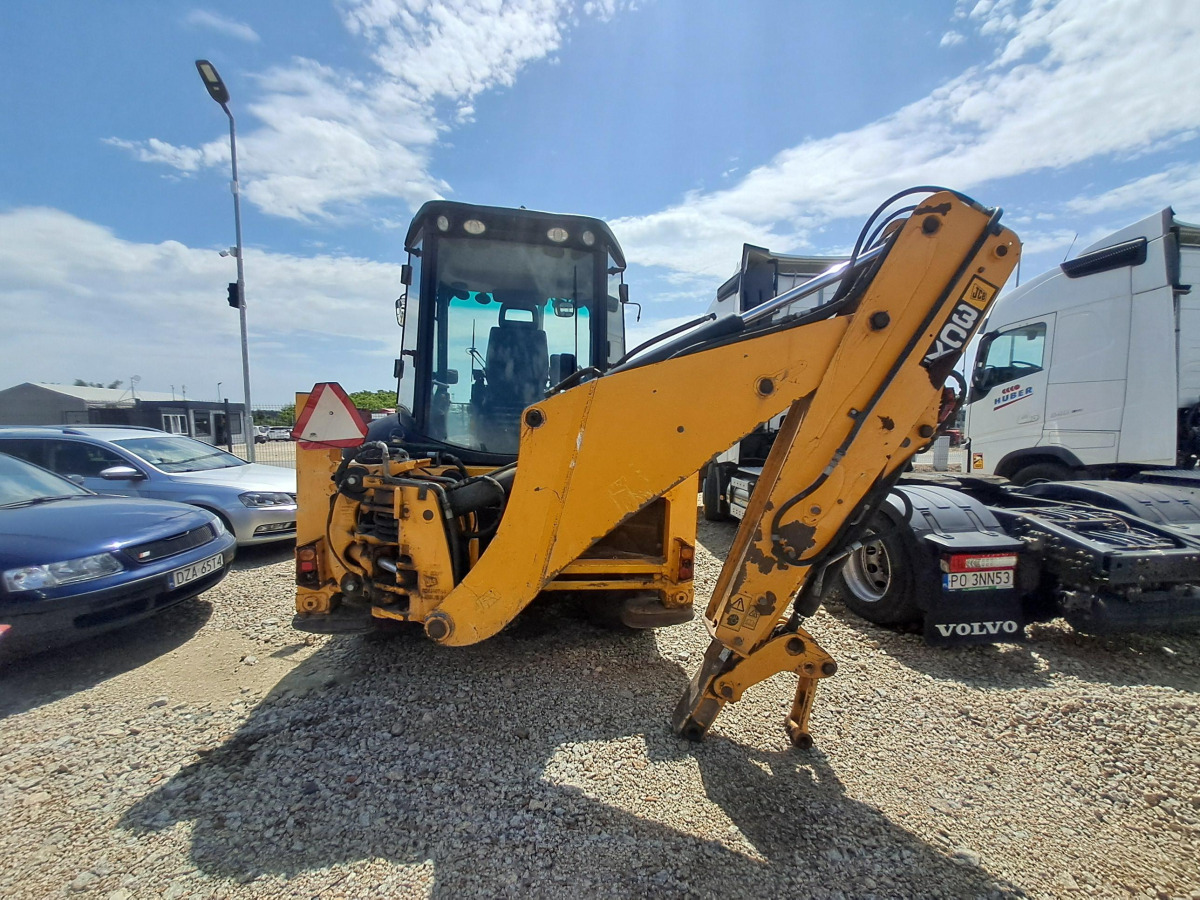 Koparko-ładowarka – JCB 3CX 14M4WE – 2014 – 8135 kg – wielofunkcyjna - Retroescavadeira: foto 4 Koparko-ładowarka – JCB 3CX 14M4WE – 2014 – 8135 kg – wielofunkcyjna - Retroescavadeira: foto 4