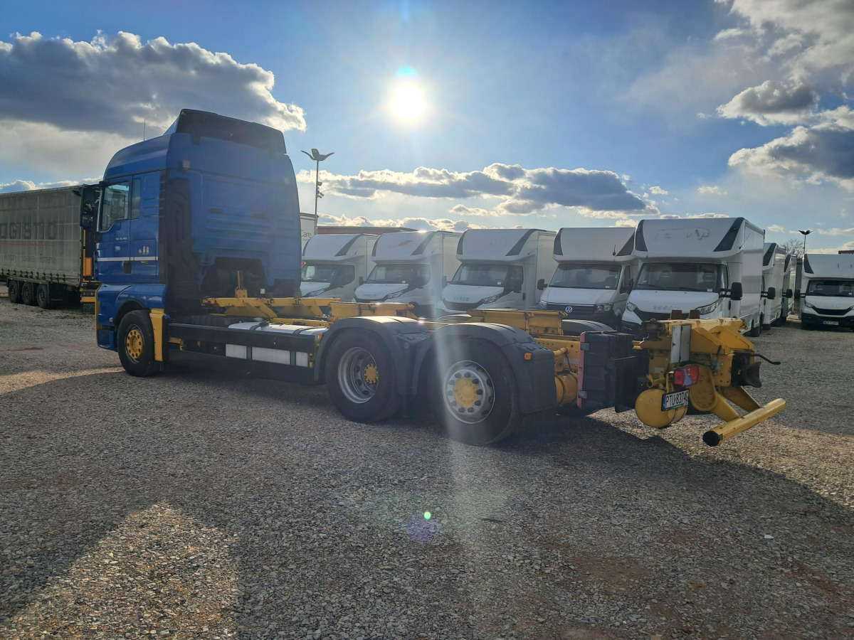 MAN TGX 26.460 BDF - Camião transportador de contêineres/ Caixa móvel: foto 4 MAN TGX 26.460 BDF - Camião transportador de contêineres/ Caixa móvel: foto 4