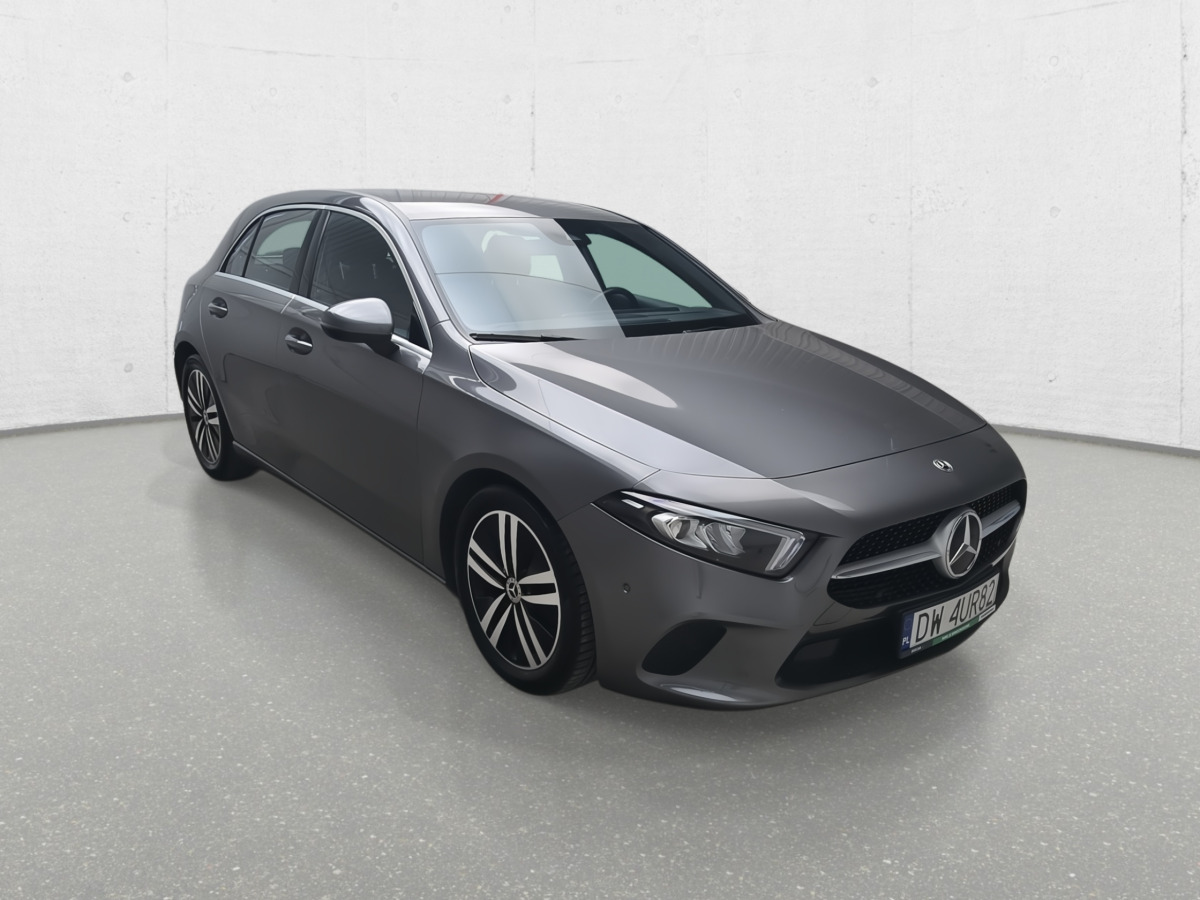 MERCEDES BENZ A 180 HATCHBACK - Hatchback: foto 2 MERCEDES BENZ A 180 HATCHBACK - Hatchback: foto 2