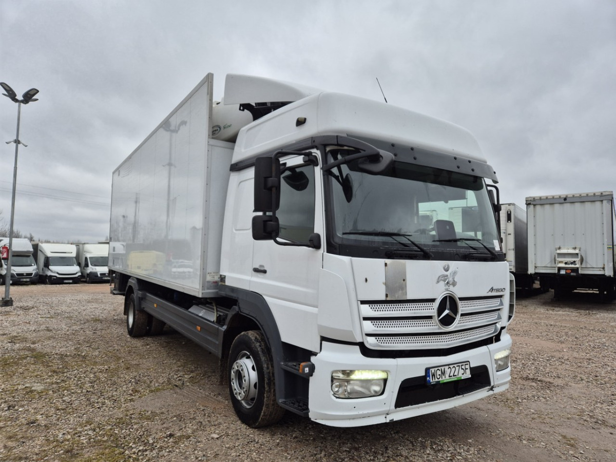 MERCEDES BENZ ATEGO CHŁODNIA - Camião frigorífico: foto 2 MERCEDES BENZ ATEGO CHŁODNIA - Camião frigorífico: foto 2