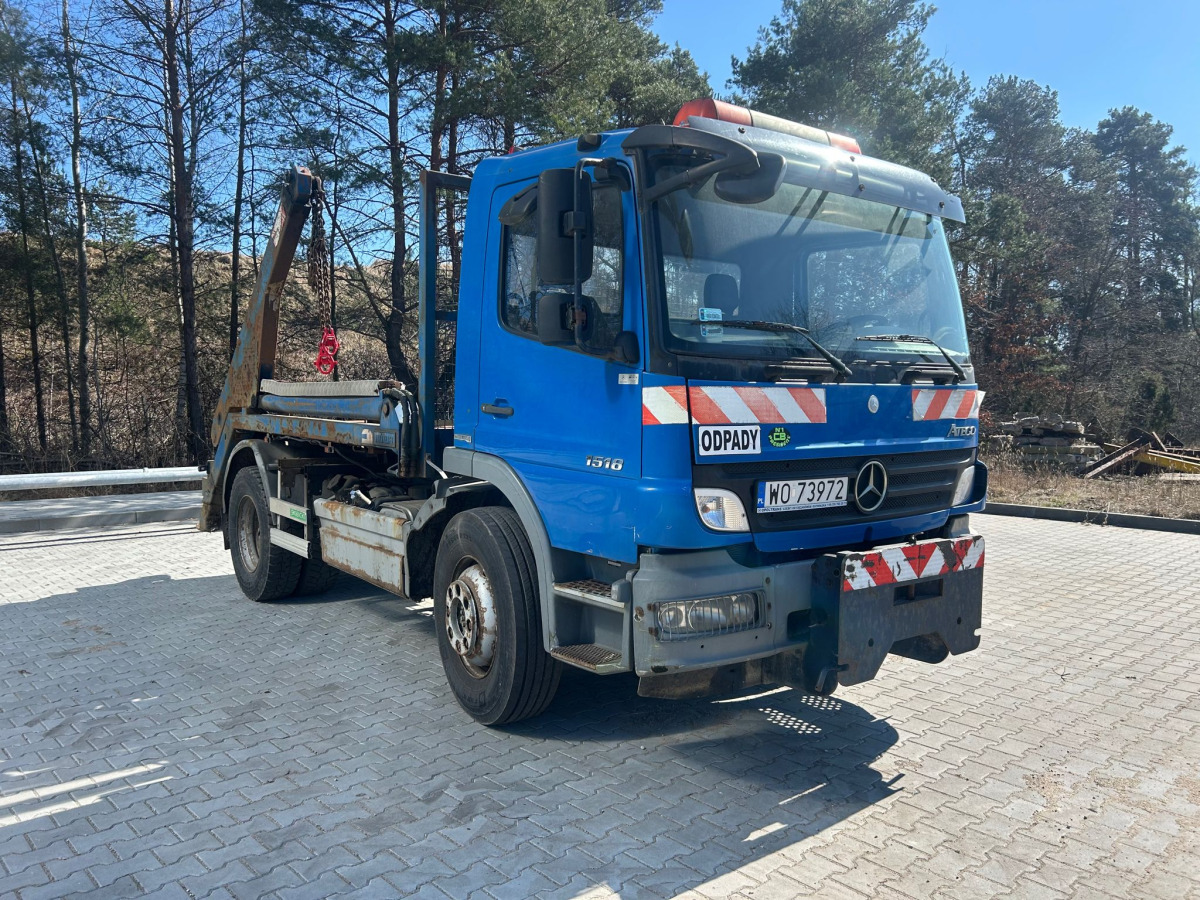 MERCEDES BENZ ATEGO HAKOWIEC - Camião polibenne: foto 1 MERCEDES BENZ ATEGO HAKOWIEC - Camião polibenne: foto 1