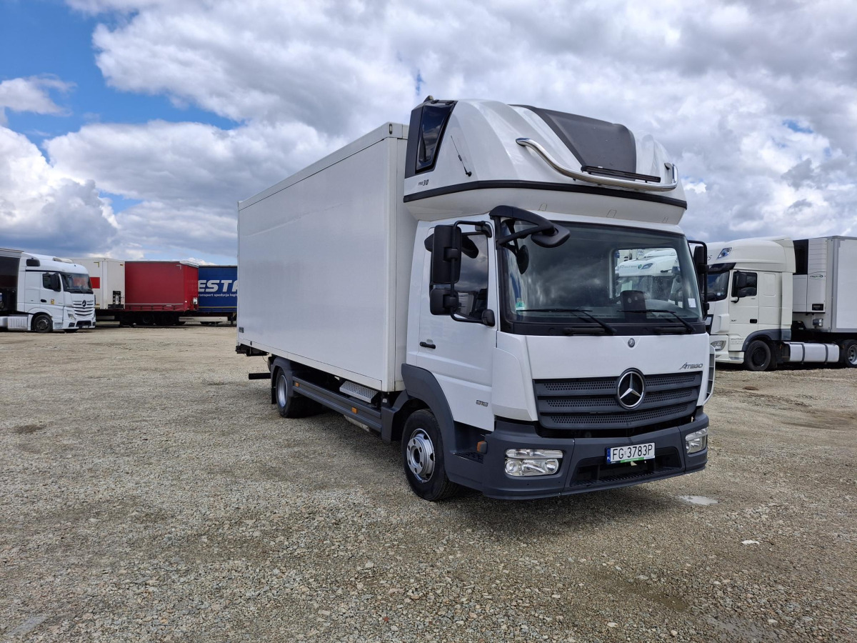 MERCEDES BENZ ATEGO KONTENER Z WINDĄ - Camião furgão: foto 1 MERCEDES BENZ ATEGO KONTENER Z WINDĄ - Camião furgão: foto 1